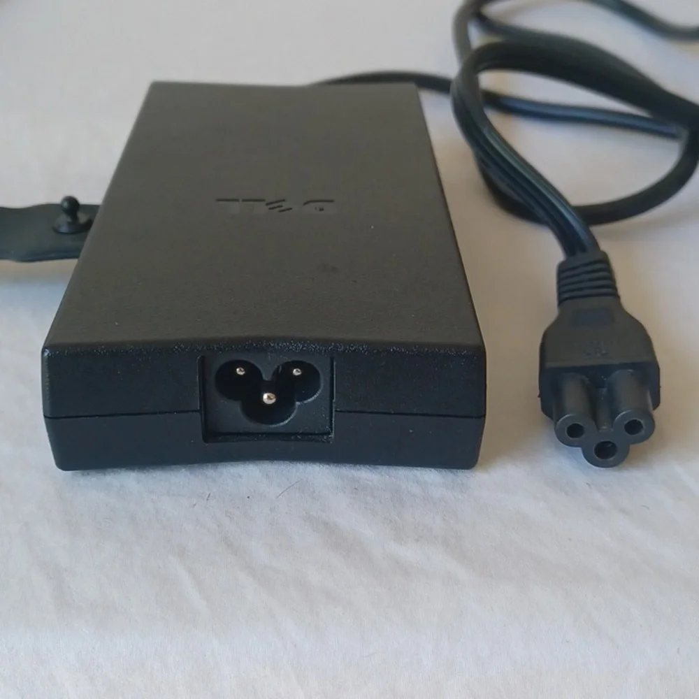 Dell AC/DC Laptop Adapter 19.5V & Power Cord Black Model DA130PE1-00